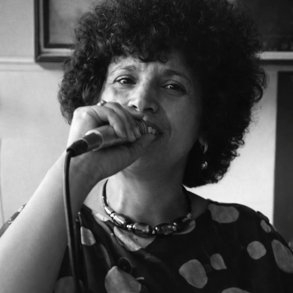 Κική Αδαμίδου