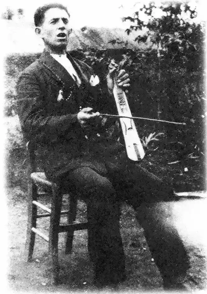 Γιάννης Χαραλαμπίδης